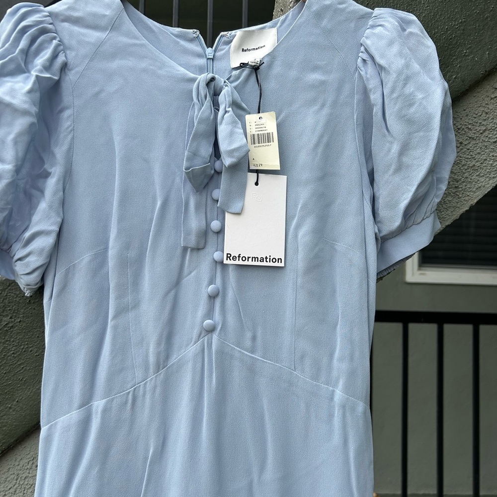 NWT Reformation x Anthropologie Delia Bow Midi Dress Light Blue Size 4 - Picture 6 of 12